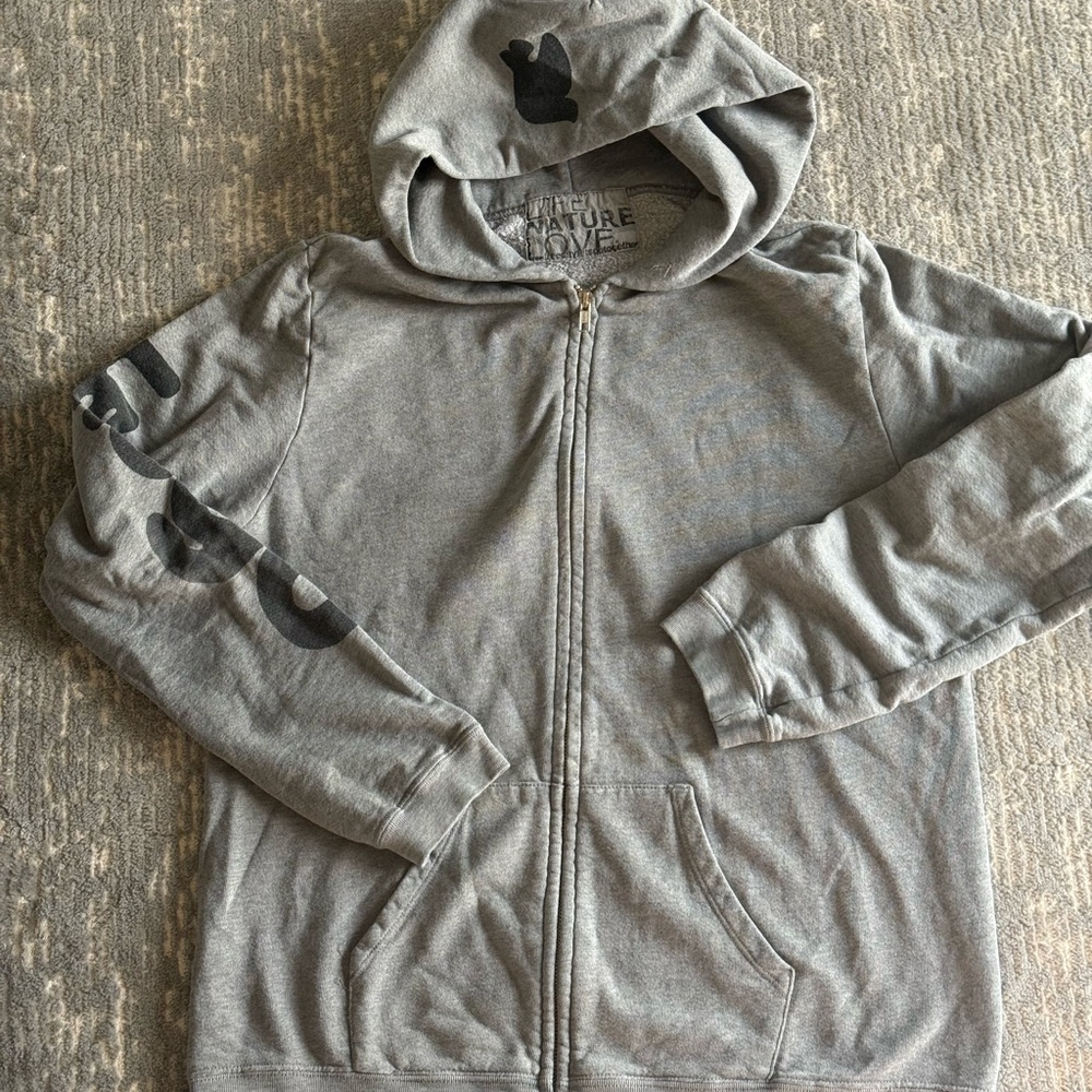 Free city sweatshirt grey purple size large.